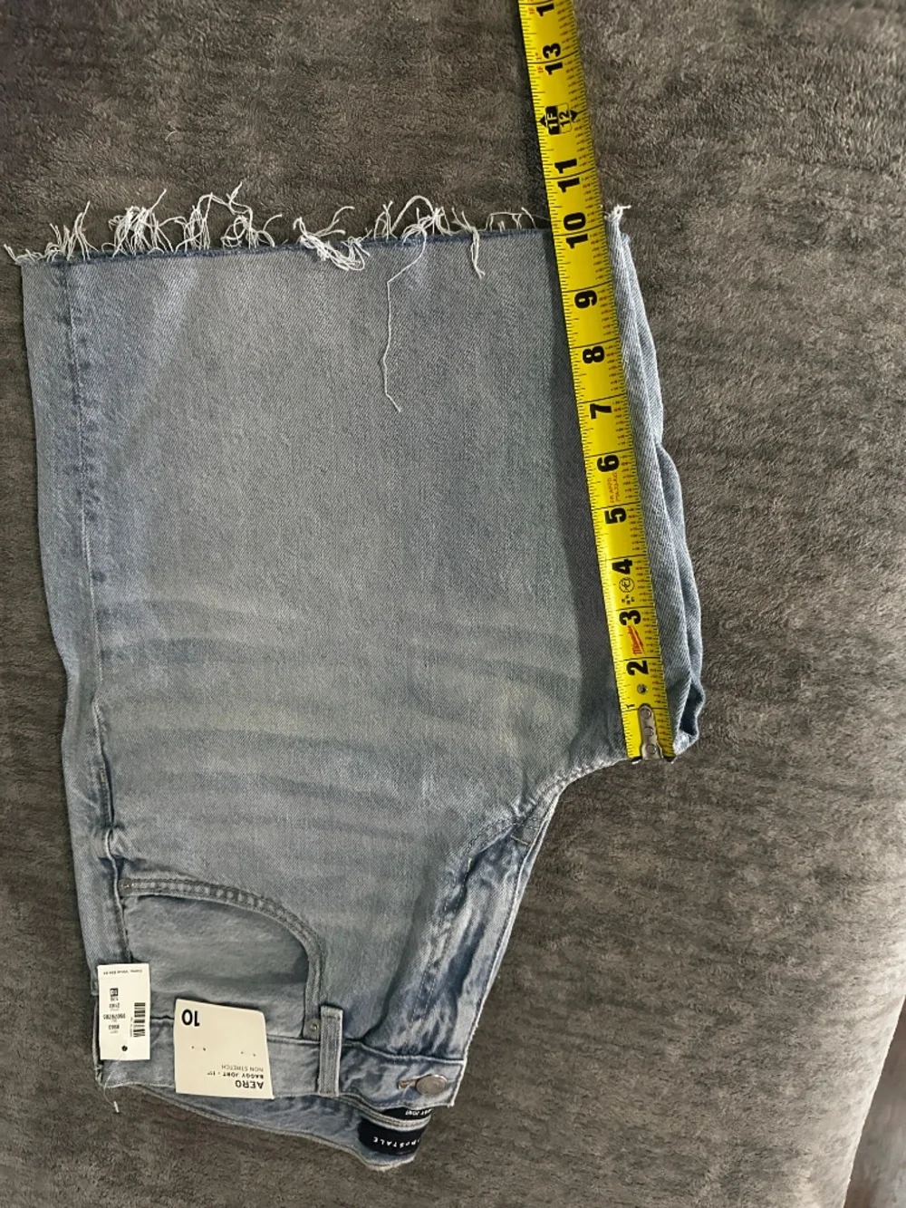Aeropostale Women's Low Rise Baggy Denim Jorts 11” inch